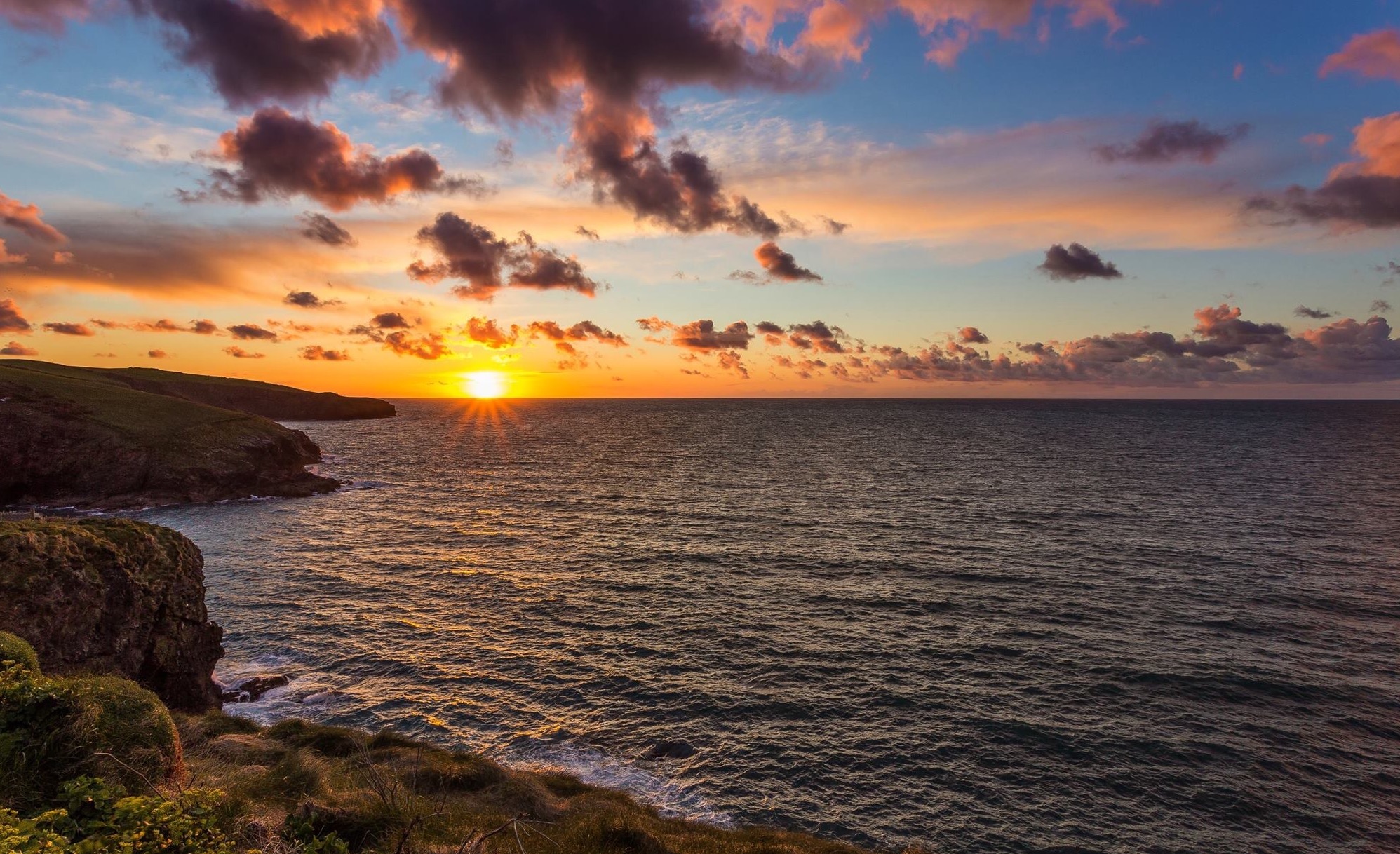 Gareth James – The coast path between Port Isaac and Port Gaverne.